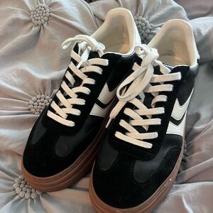 Steve Madden Dodge Sneakers